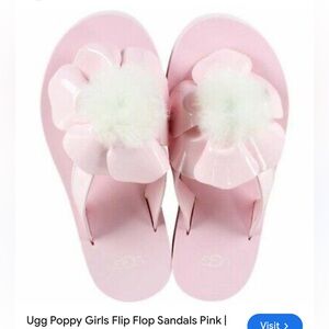 Uggs Poppy Sandals Size 6